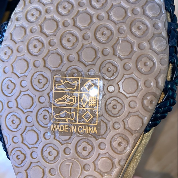 NWT PATRIZIA by Spring Steps Larunda Size 7 Black Wedges with Zipper Enclosures - Picture 7 of 10